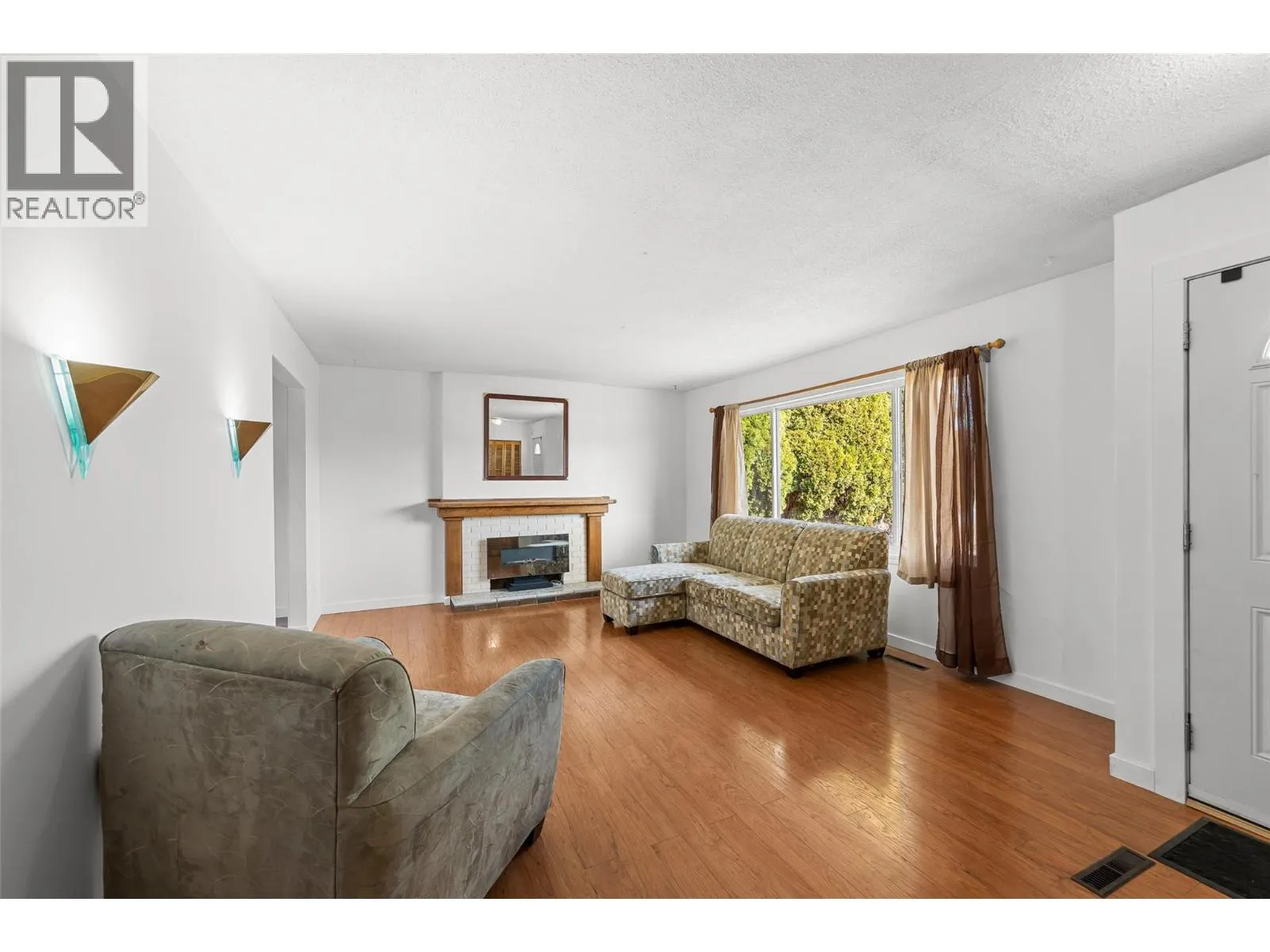 3558 Old Okanagan Highway