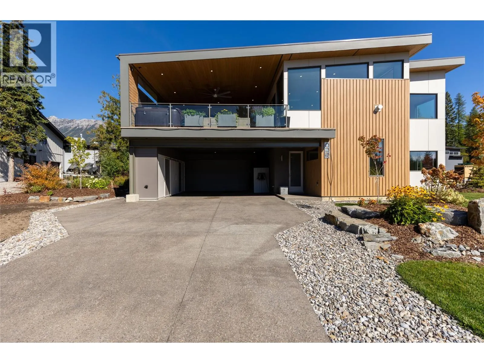 1 Huckleberry Place