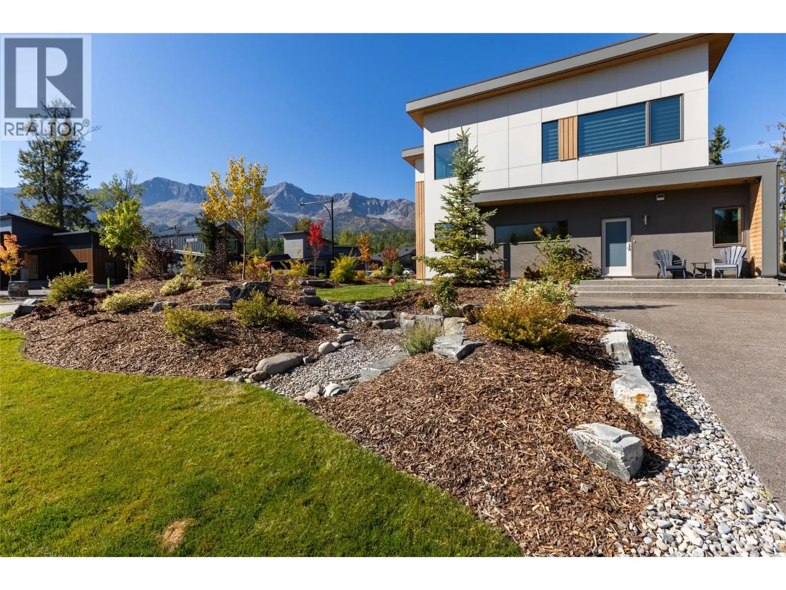 1 Huckleberry Place