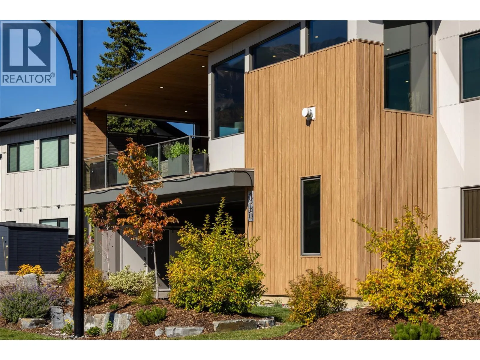 1 Huckleberry Place