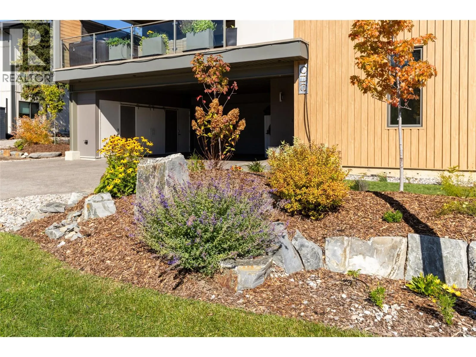 1 Huckleberry Place