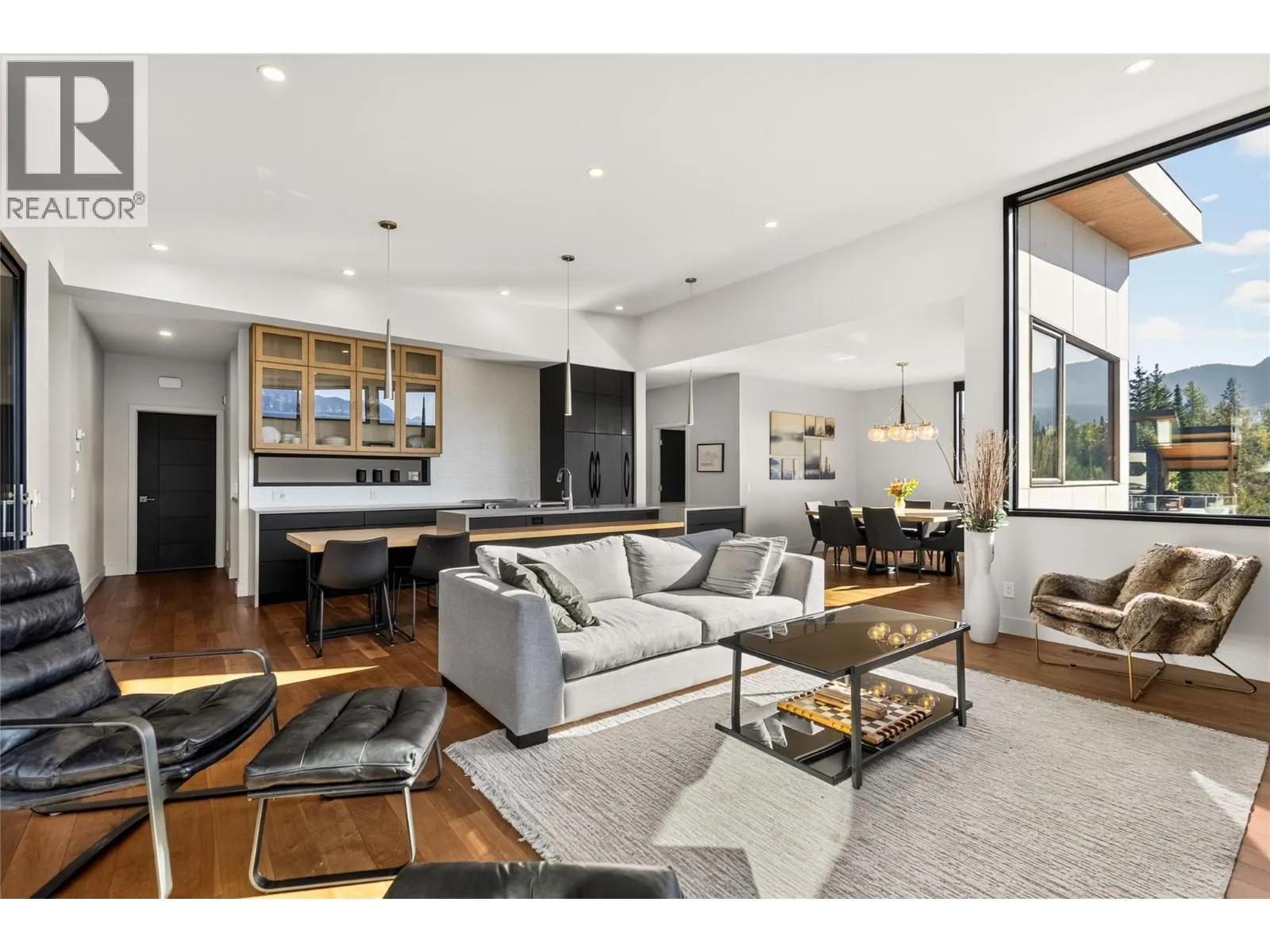 1 Huckleberry Place