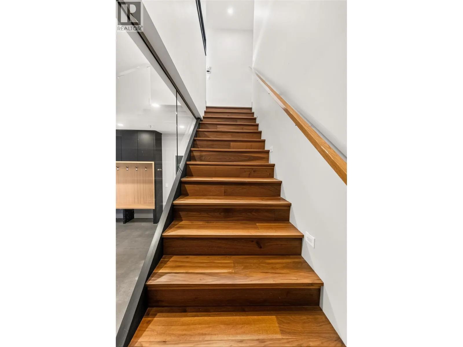 1 Huckleberry Place