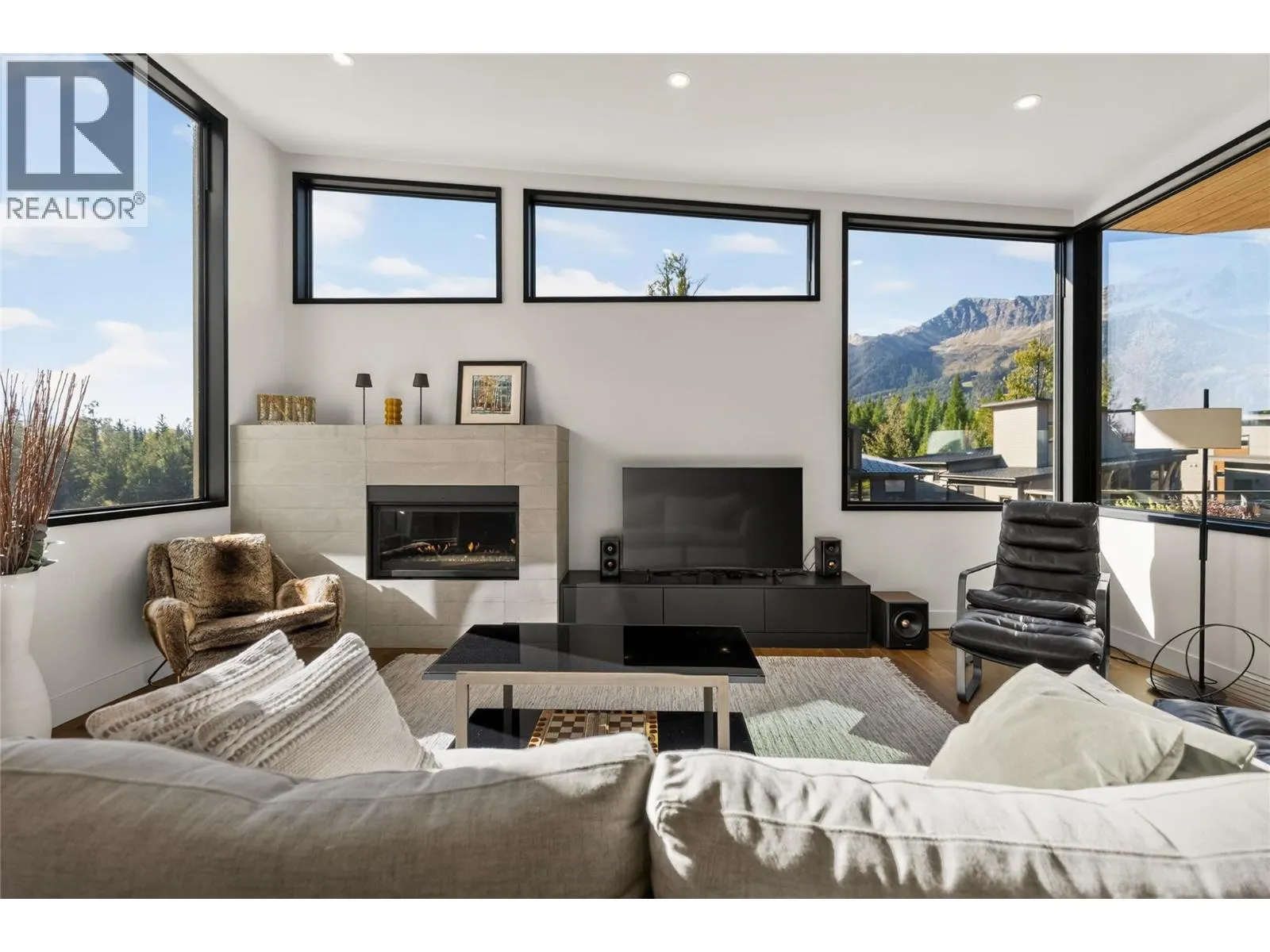 1 Huckleberry Place