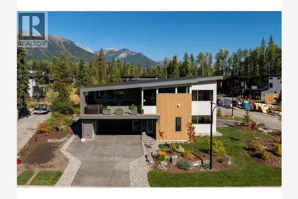 1 Huckleberry Place