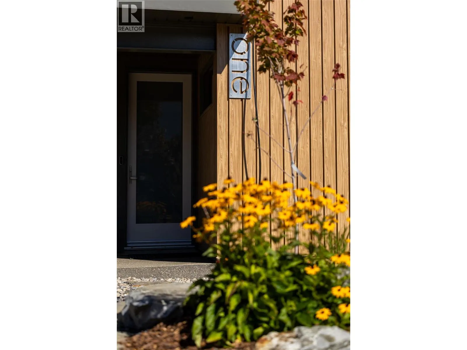 1 Huckleberry Place