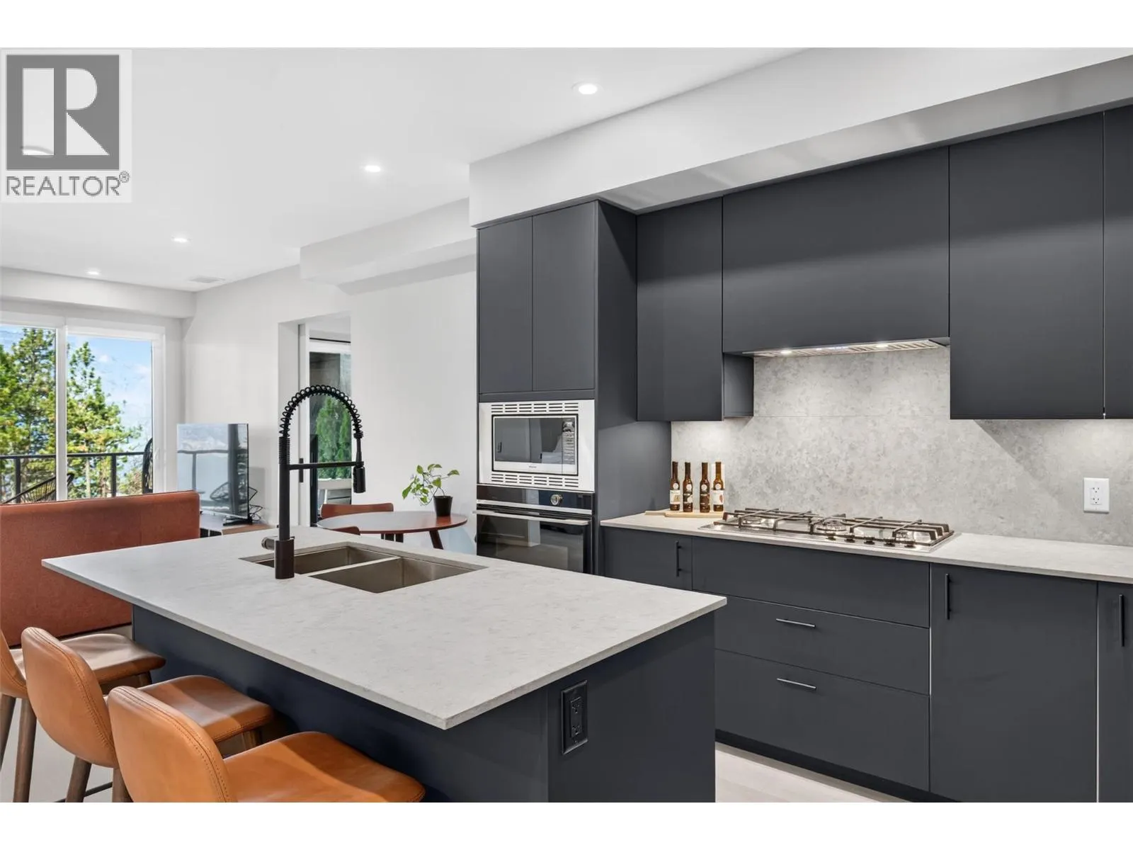 9652 Benchland Drive Unit# 209