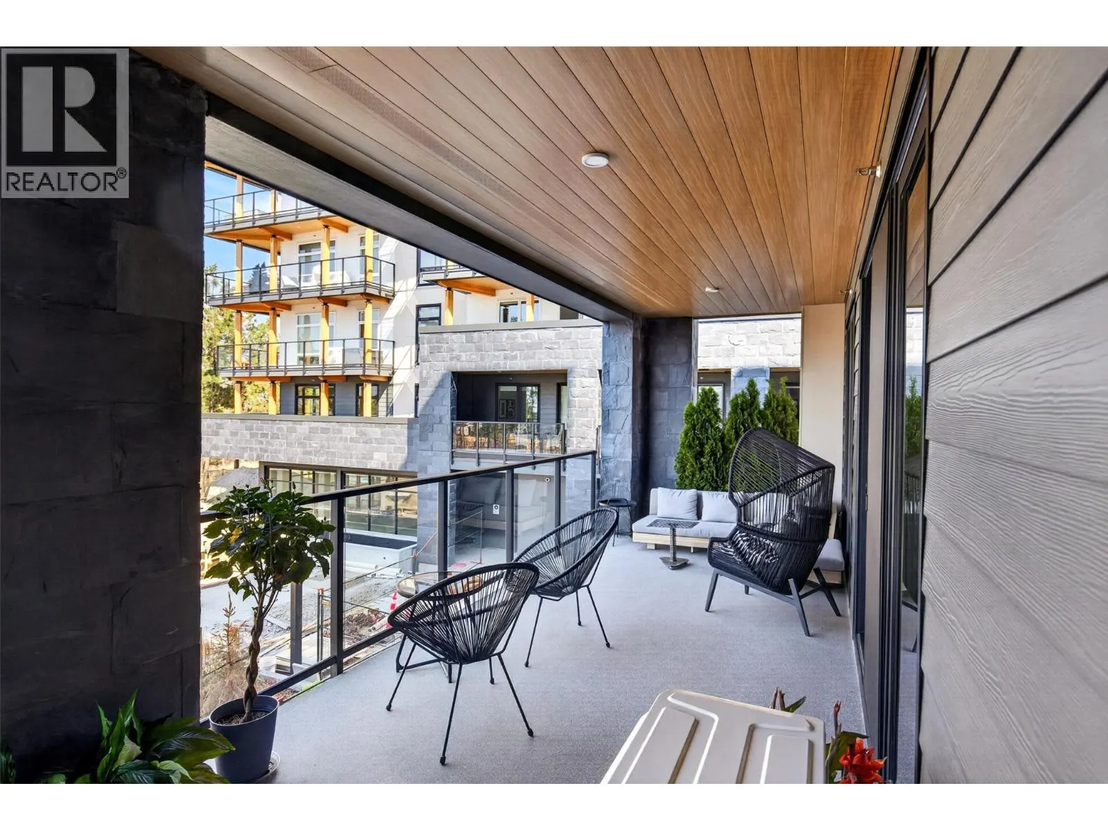 9652 Benchland Drive Unit# 209