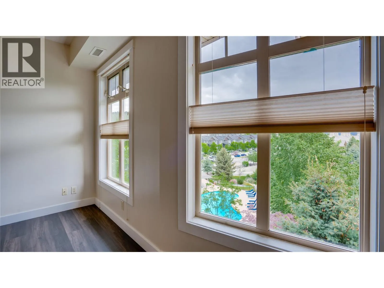 2551 Shoreline Drive Unit# 412