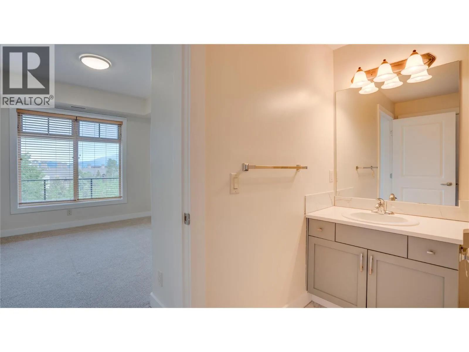 2551 Shoreline Drive Unit# 412