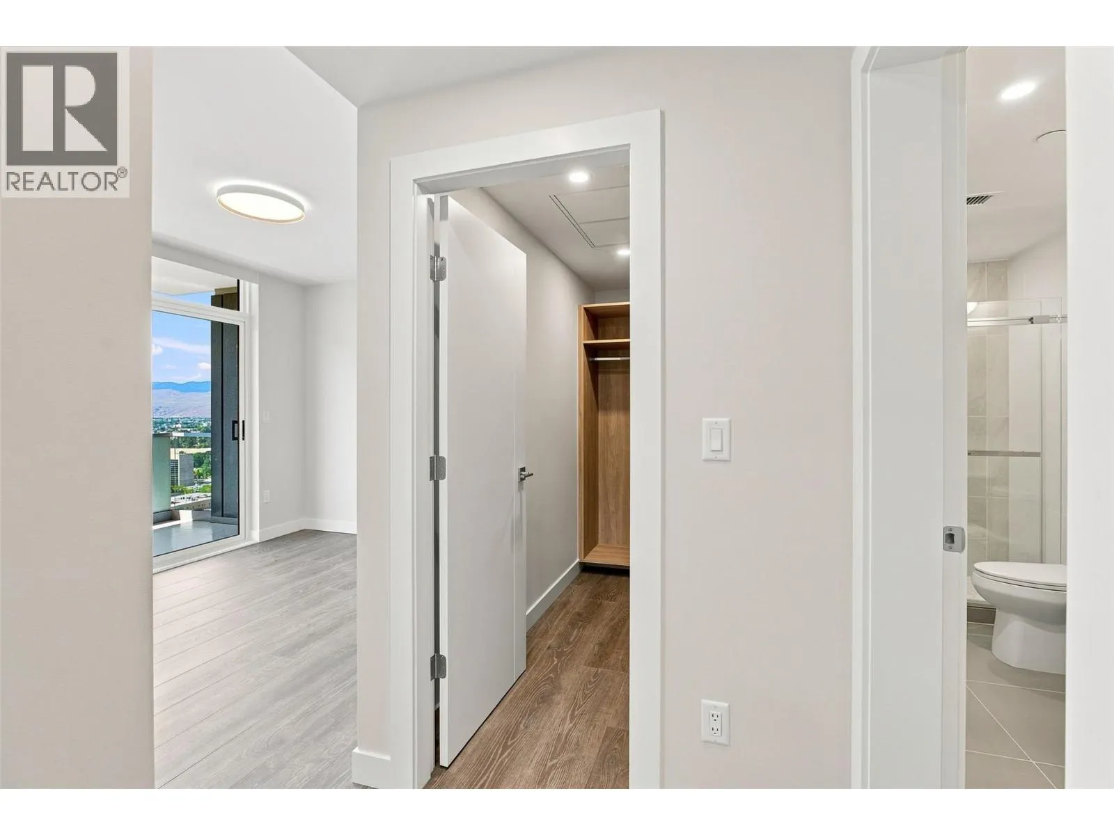 460 NICOLA Street Unit# 1905