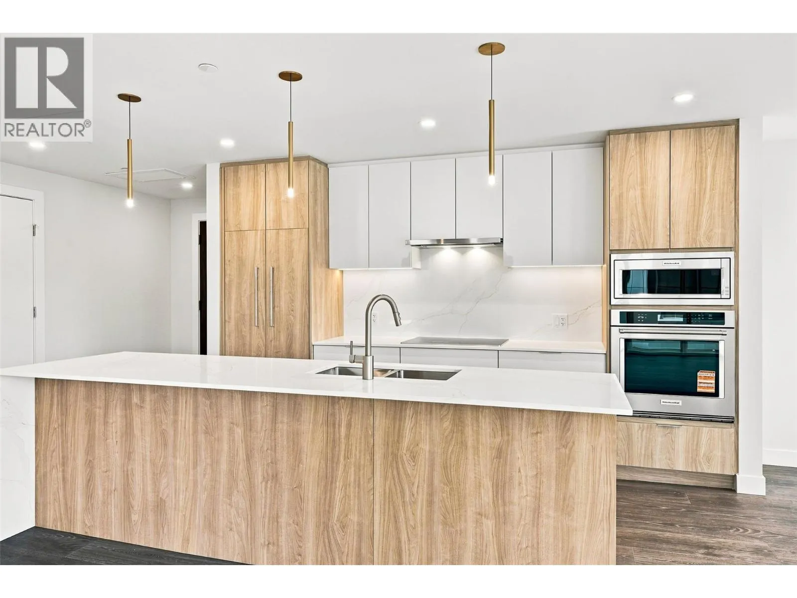 460 NICOLA Street Unit# 1905