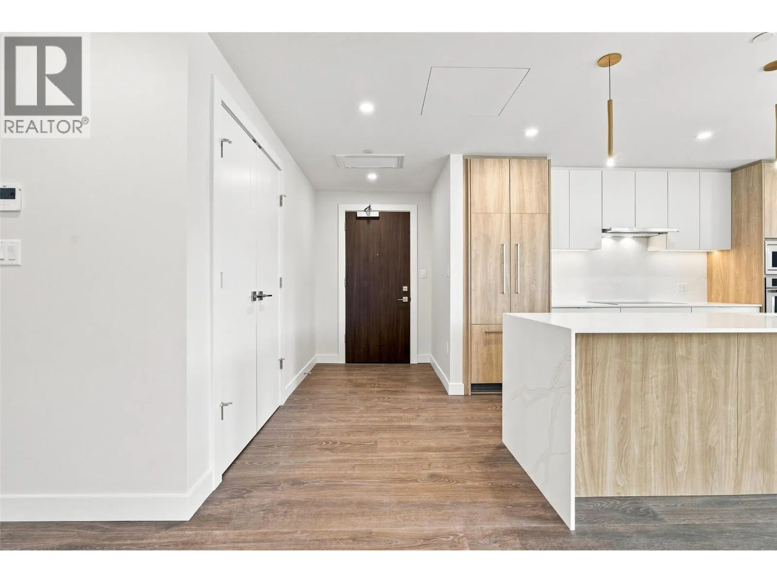 460 NICOLA Street Unit# 1905