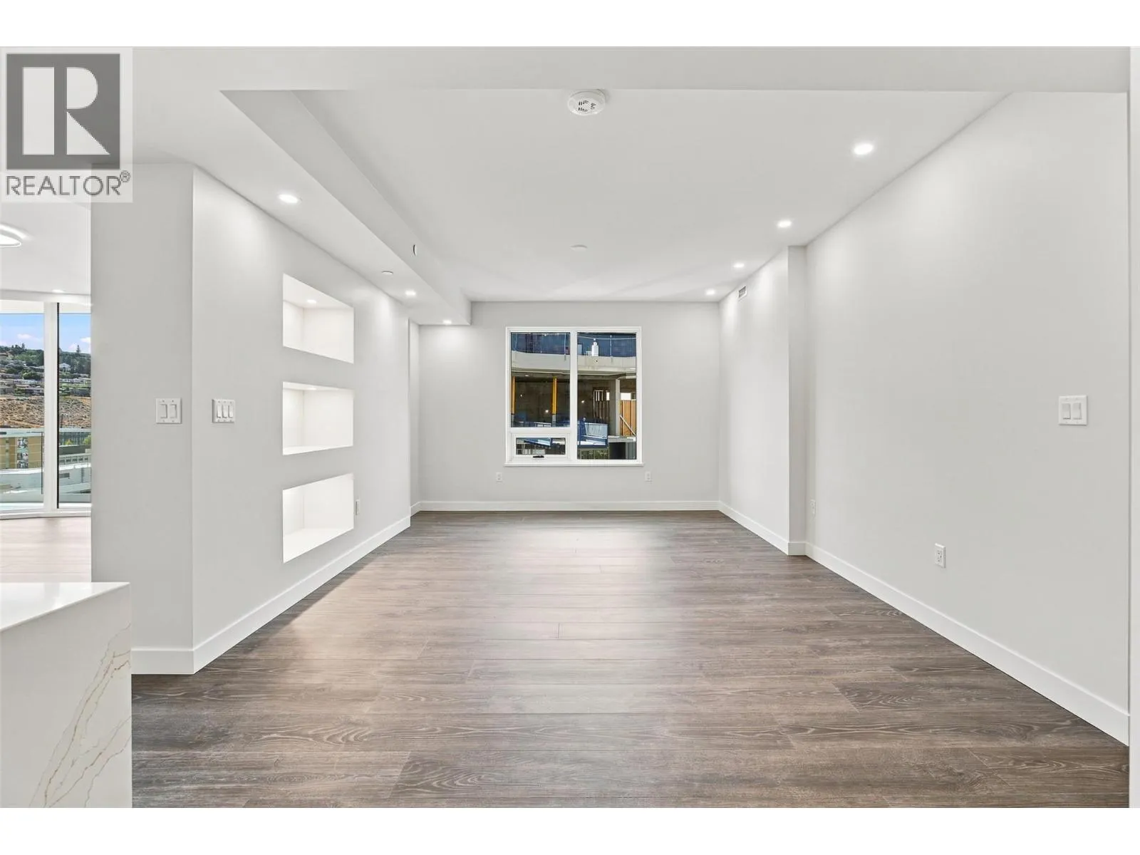 460 NICOLA Street Unit# 1905