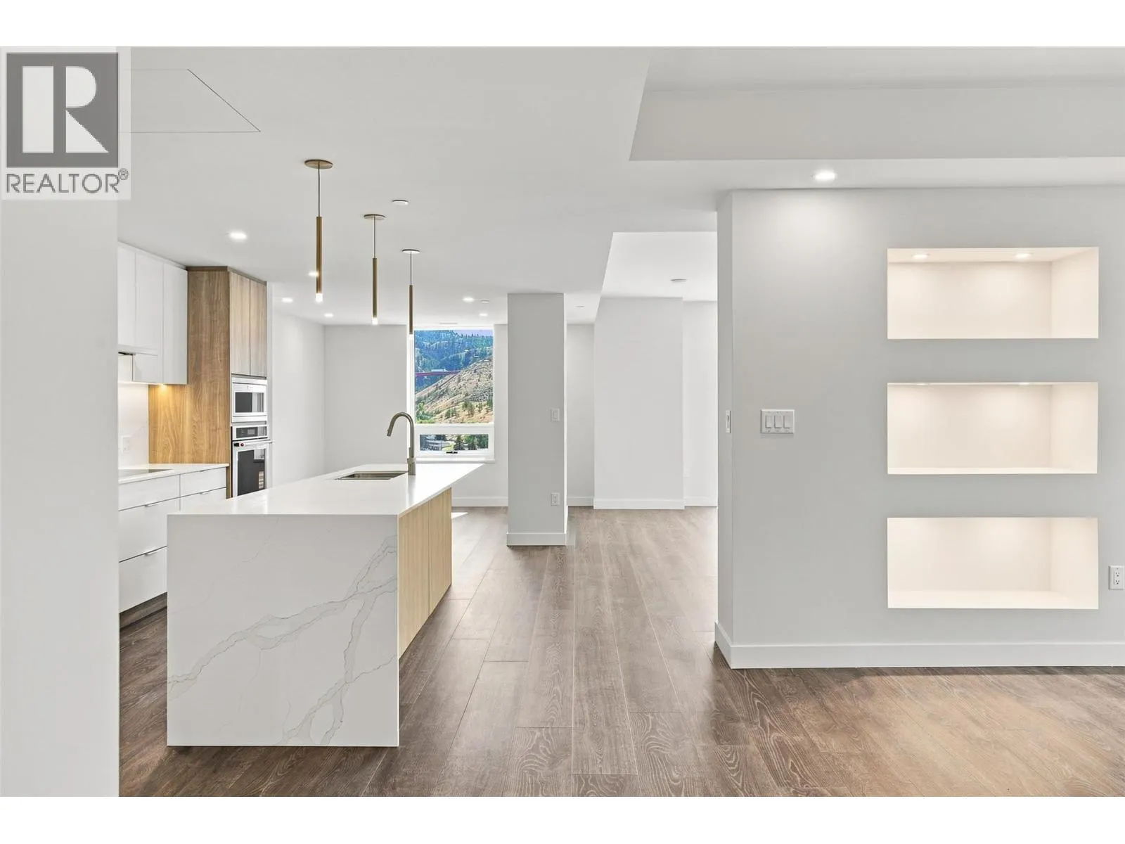 460 NICOLA Street Unit# 1905
