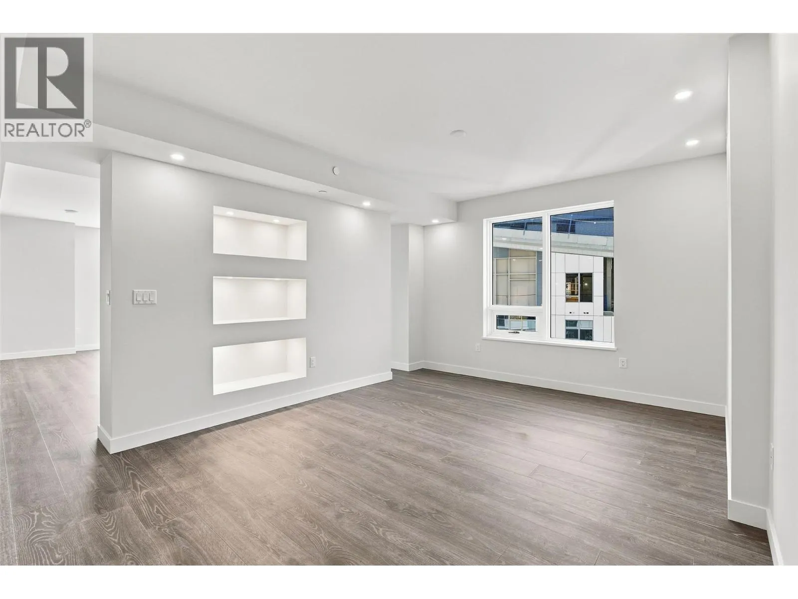 460 NICOLA Street Unit# 1905