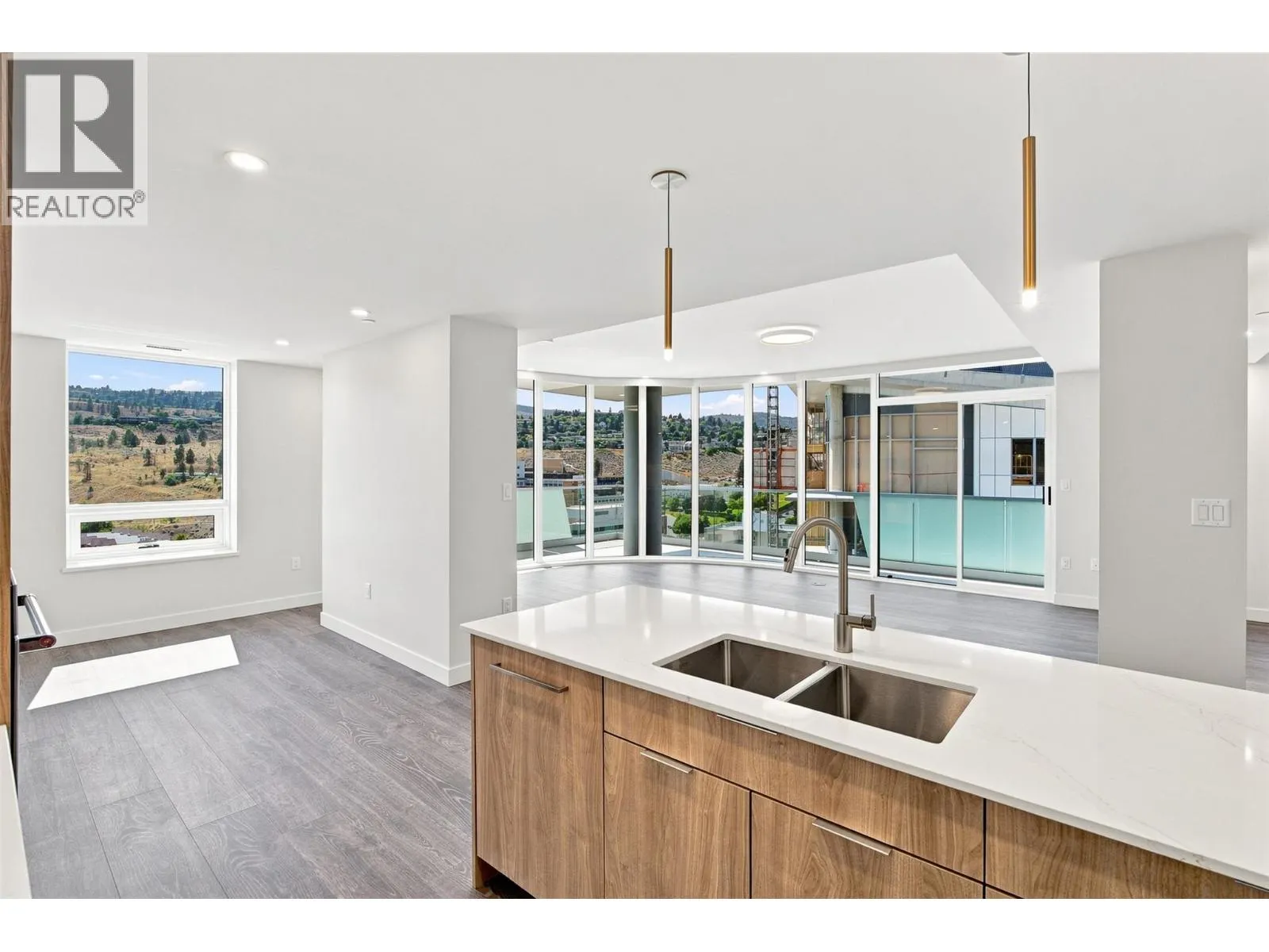 460 NICOLA Street Unit# 1905
