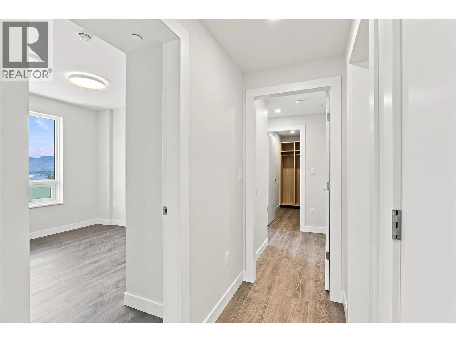 460 NICOLA Street Unit# 1905