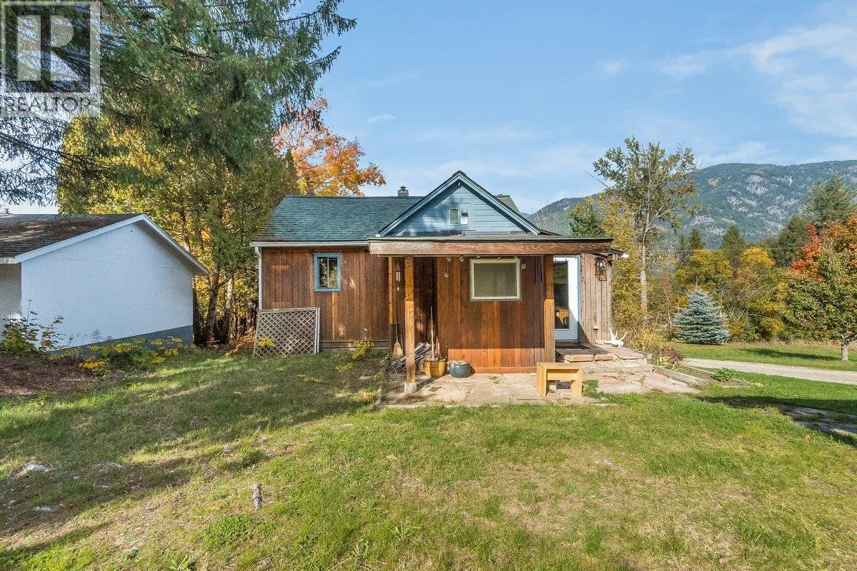 3051 Fofonow Road