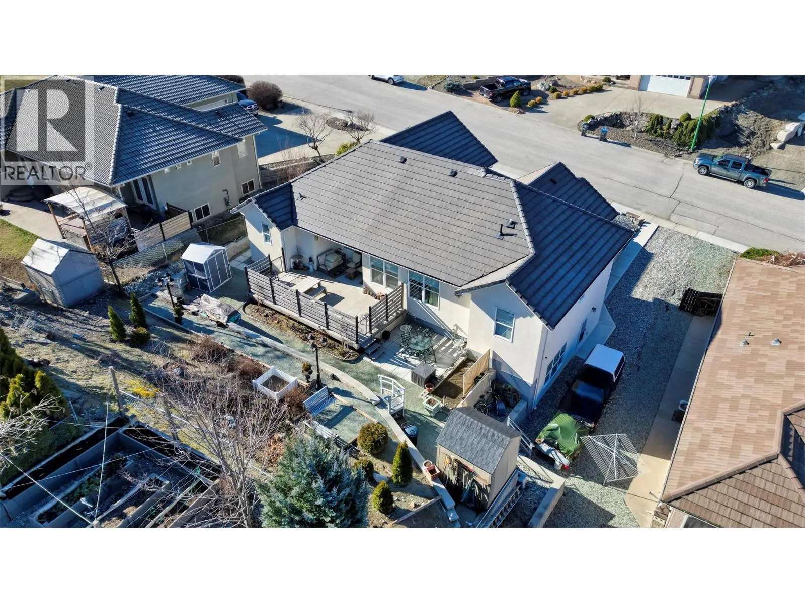 3807 FAIRWINDS Drive