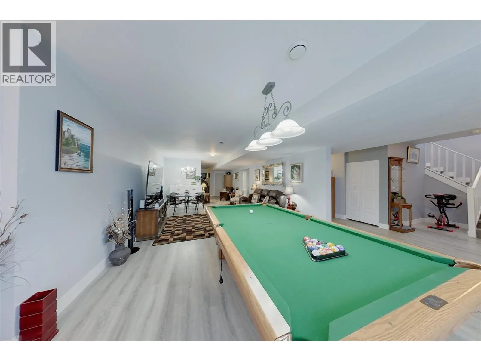 3807 FAIRWINDS Drive