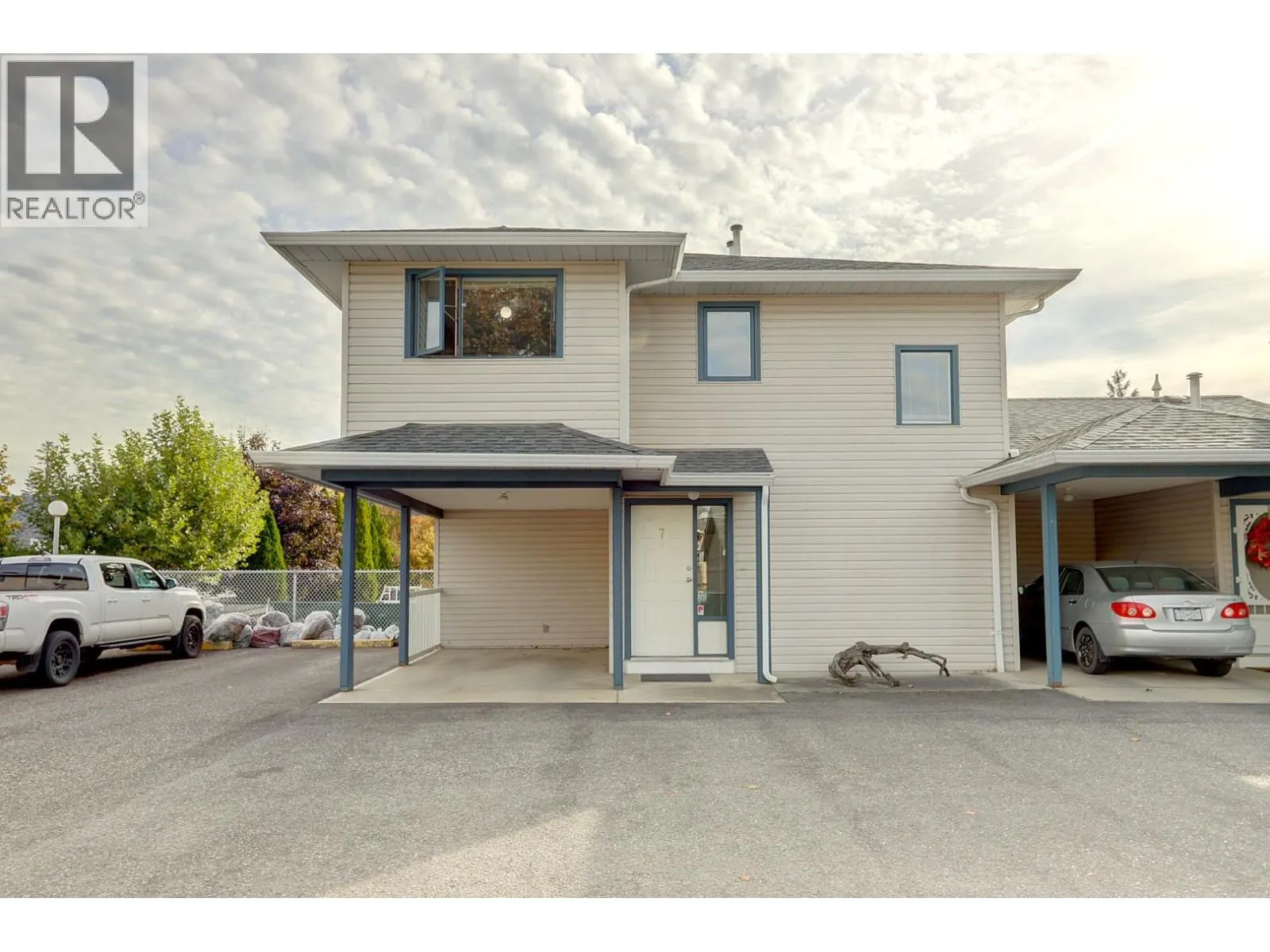 4209 25 Street Unit# 7