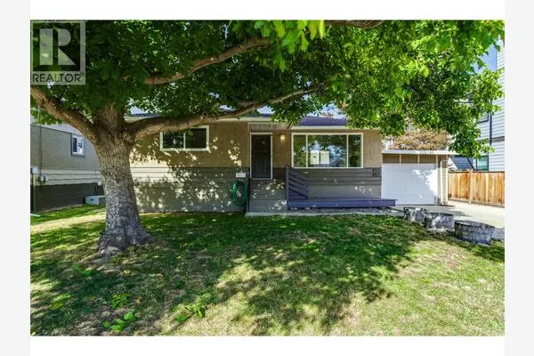 950 & 952 Stockwell Avenue