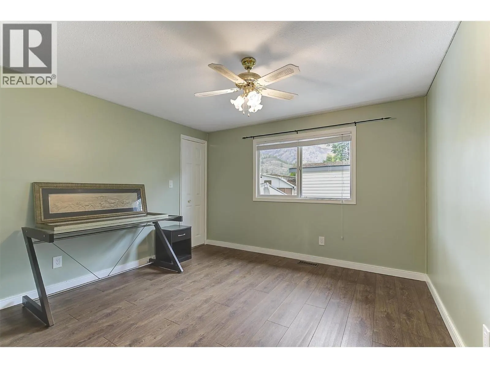 1929 97 Highway S Unit# 29