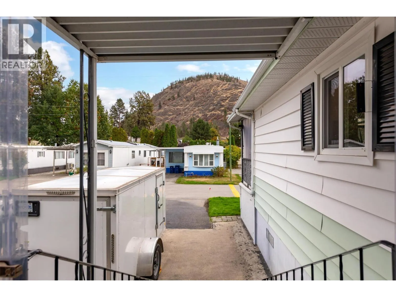 1929 97 Highway S Unit# 29