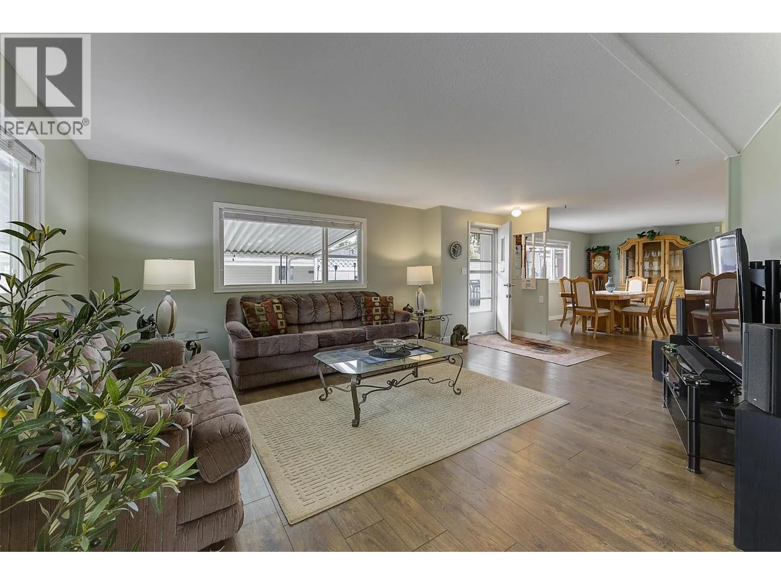 1929 97 Highway S Unit# 29