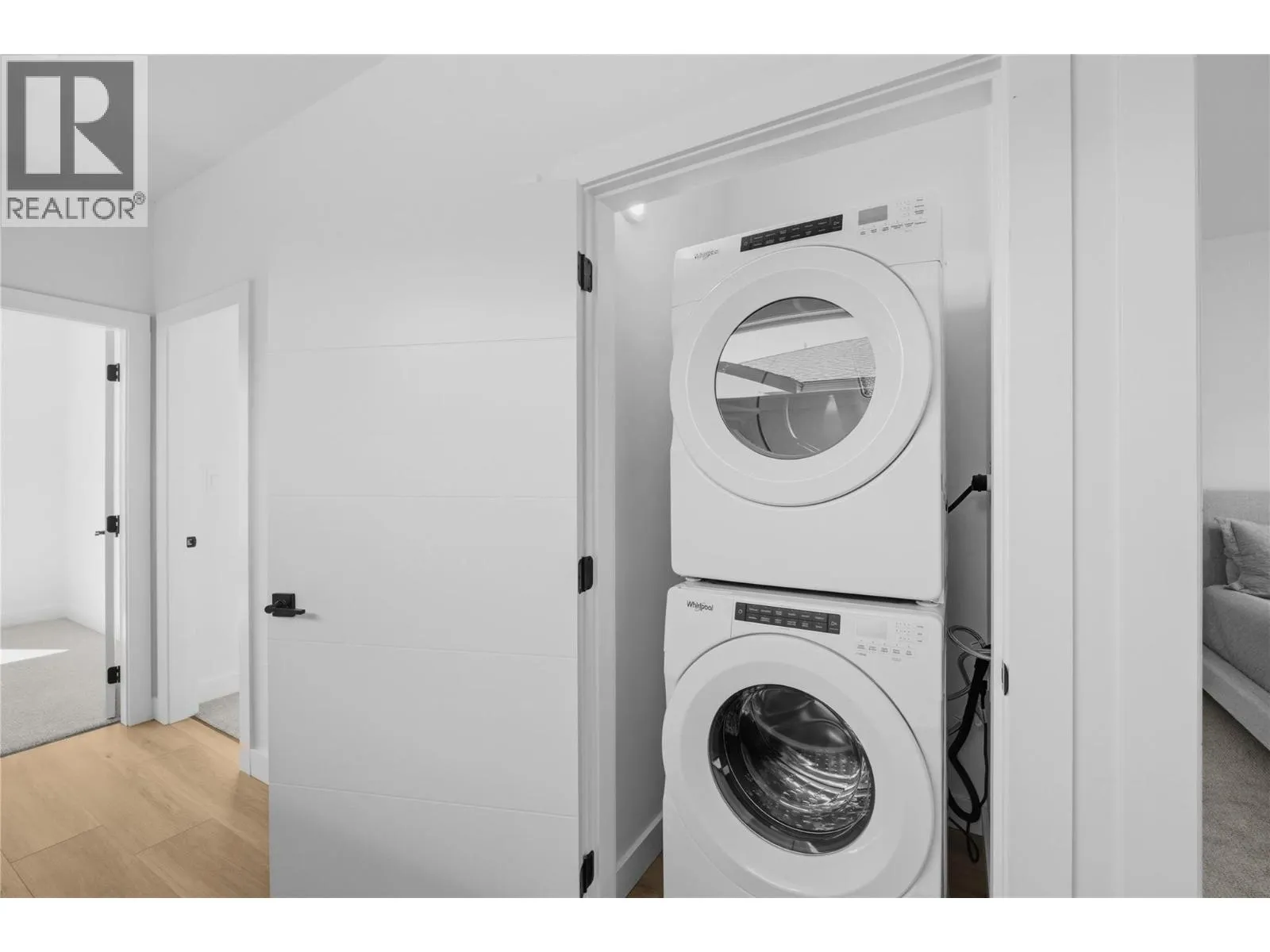 143 GREEN Avenue Unit# 103