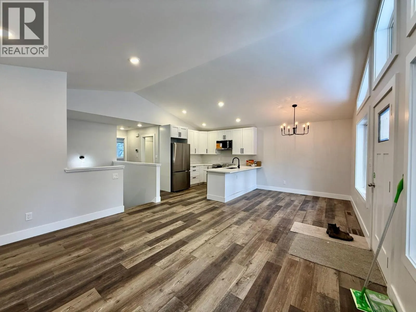 1938 Foxwood Trail Unit# 9