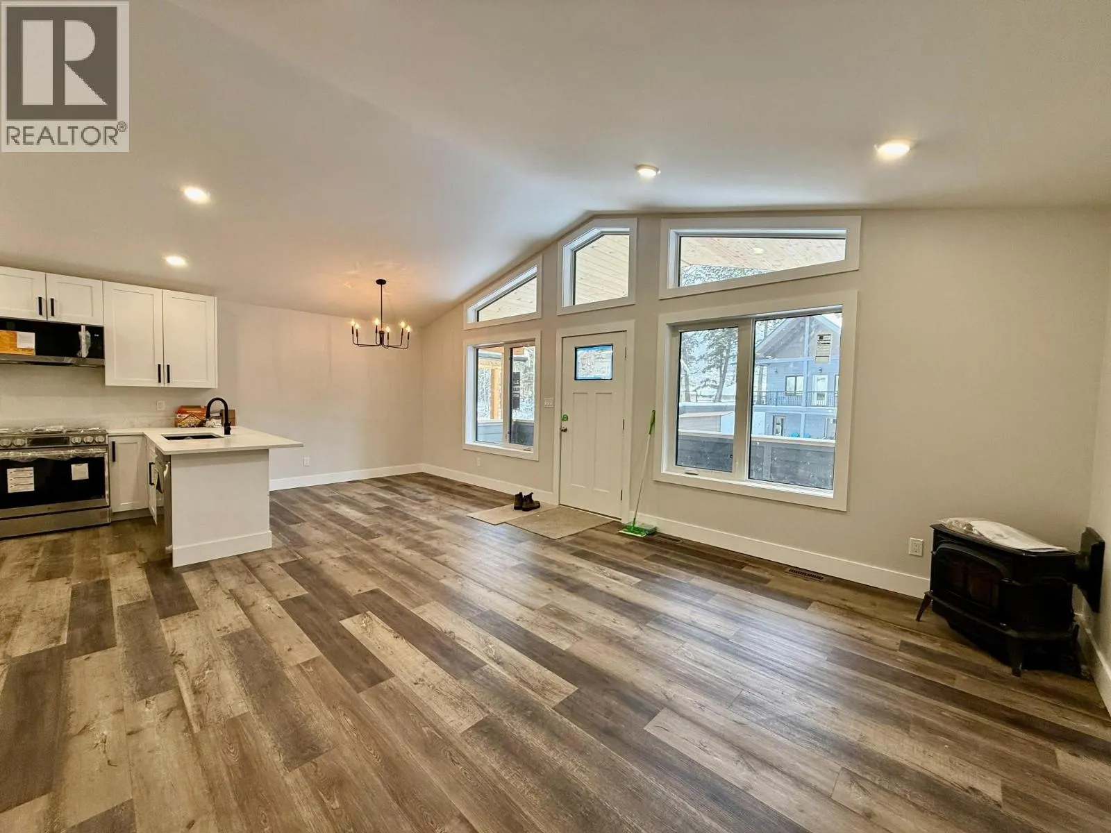 1938 Foxwood Trail Unit# 9