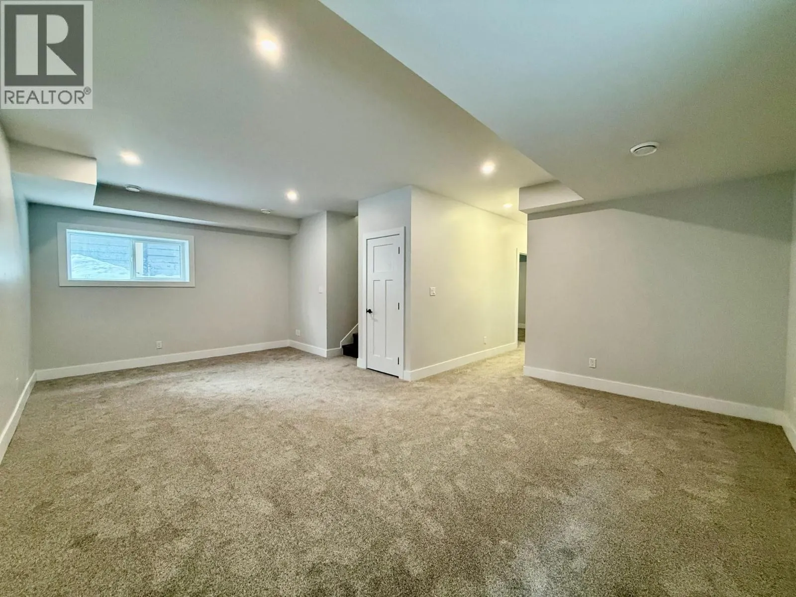 1938 Foxwood Trail Unit# 9