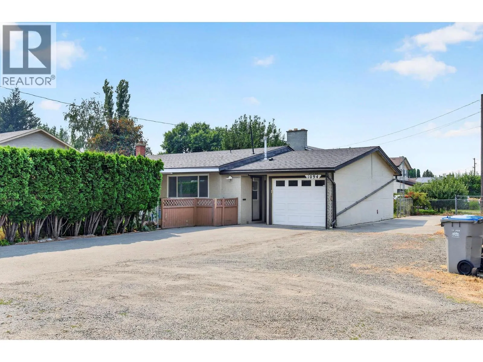 1094 SCHREINER Street