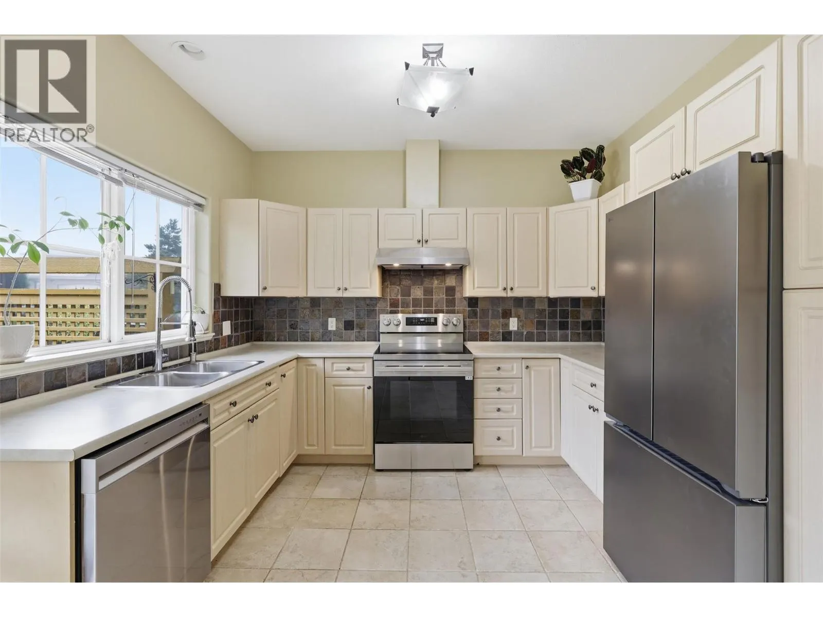 1055 ABERDEEN Drive Unit# 30
