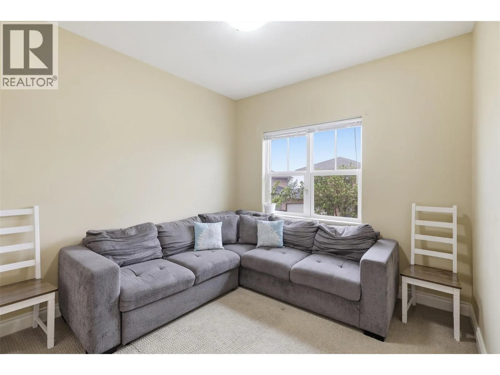 1055 ABERDEEN Drive Unit# 30