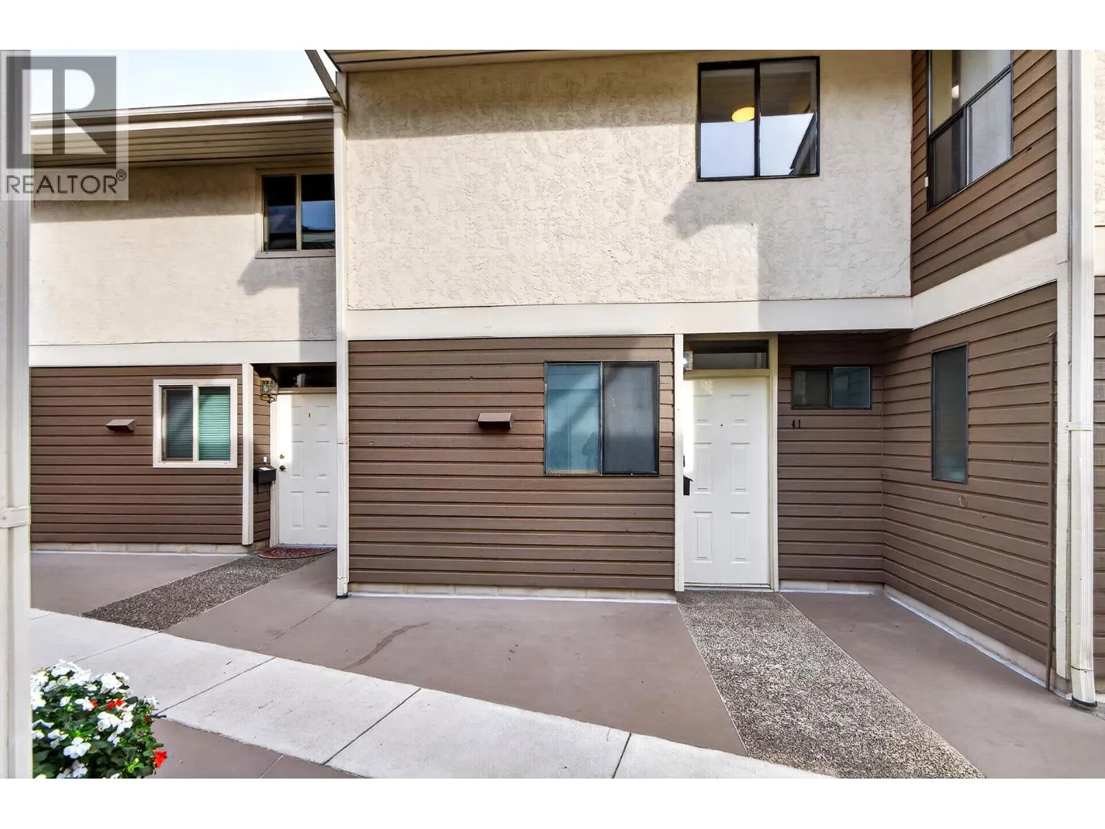 145 NICOLA Street Unit# 41