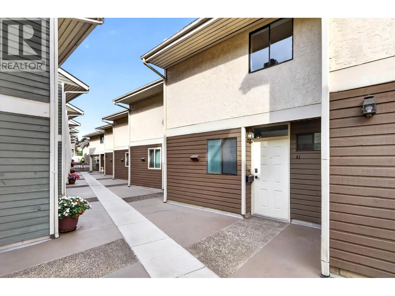 145 NICOLA Street Unit# 41