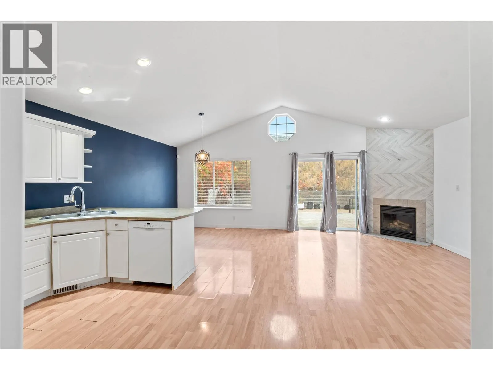 1198 Raven Drive