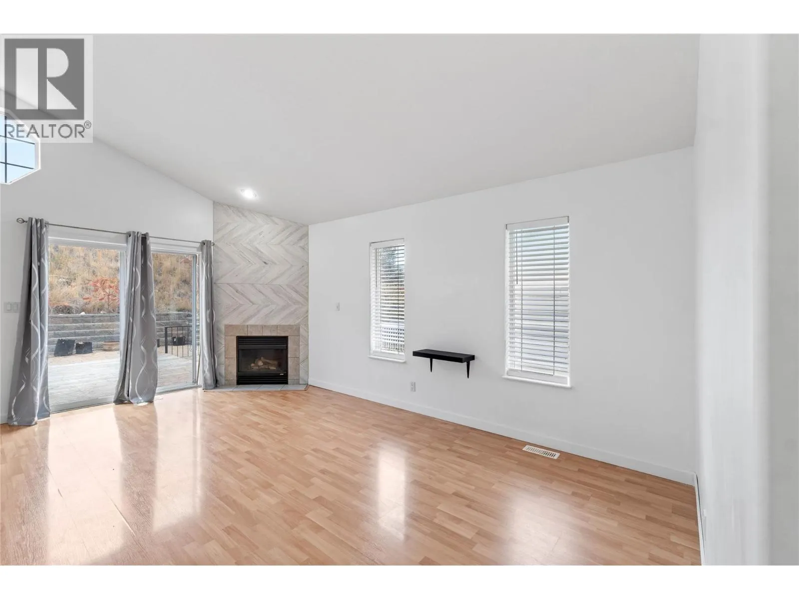 1198 Raven Drive
