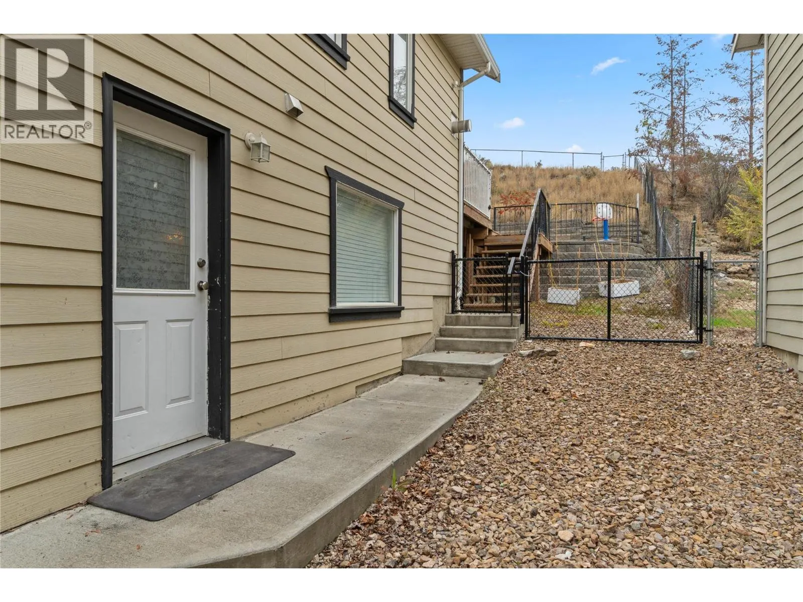 1198 Raven Drive