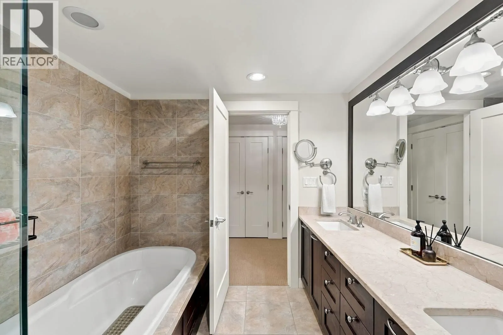 75 MARTIN Street Unit# 201