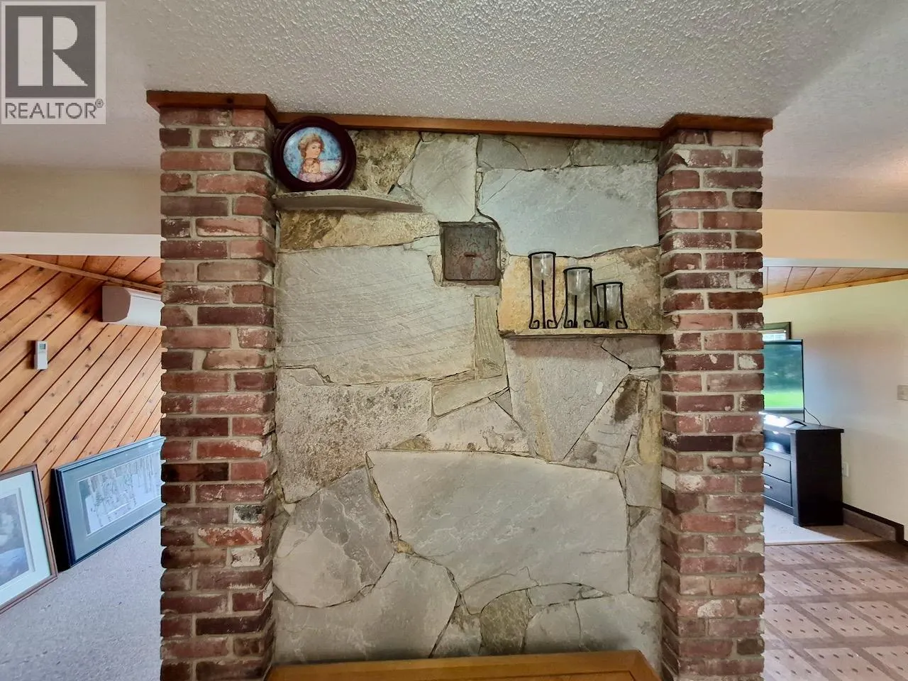 3831 AARON Road