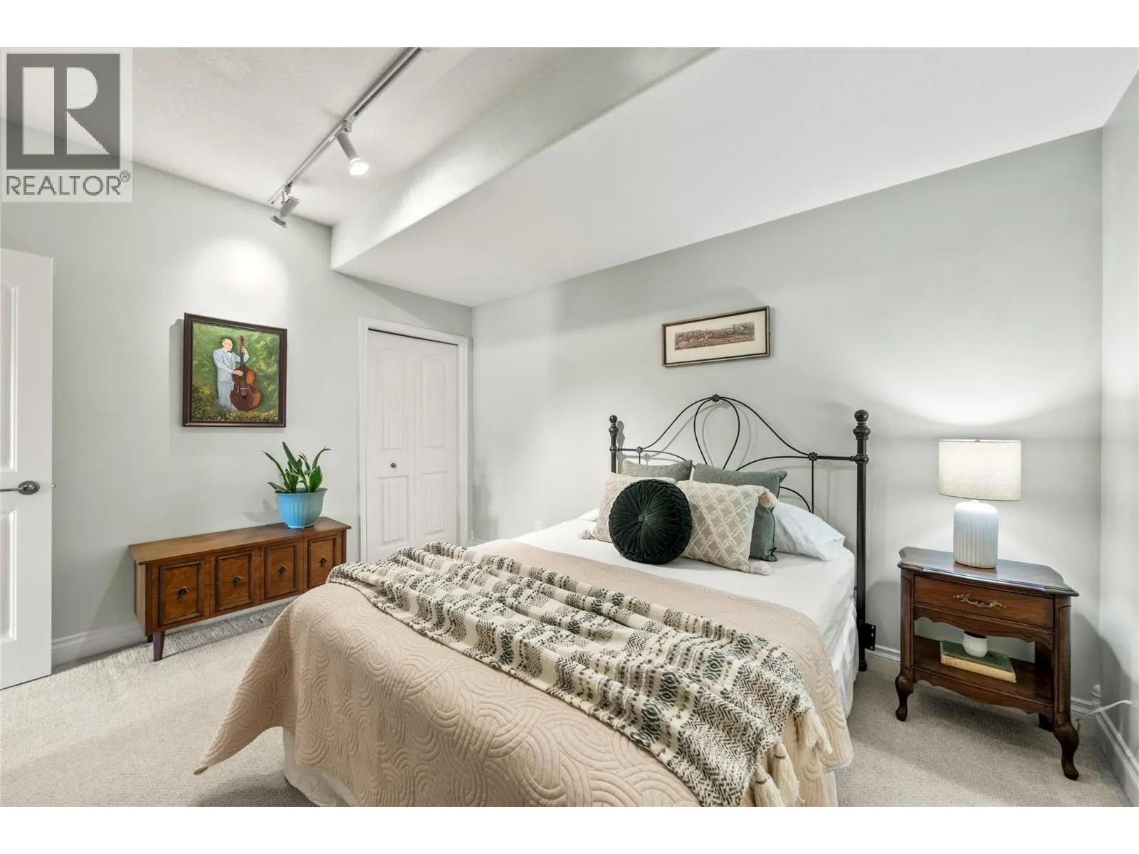 2212 Ta Lana Trail