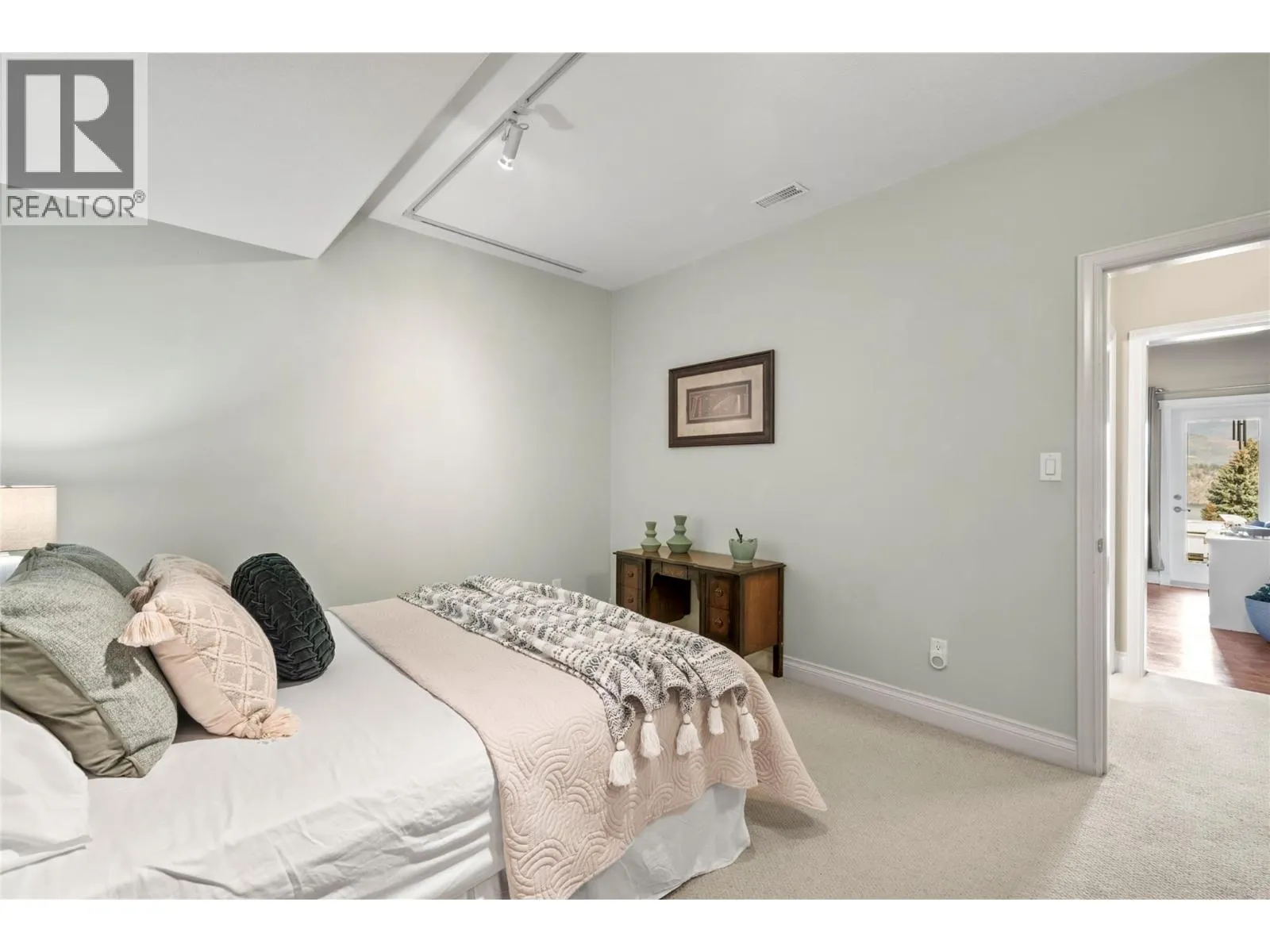 2212 Ta Lana Trail