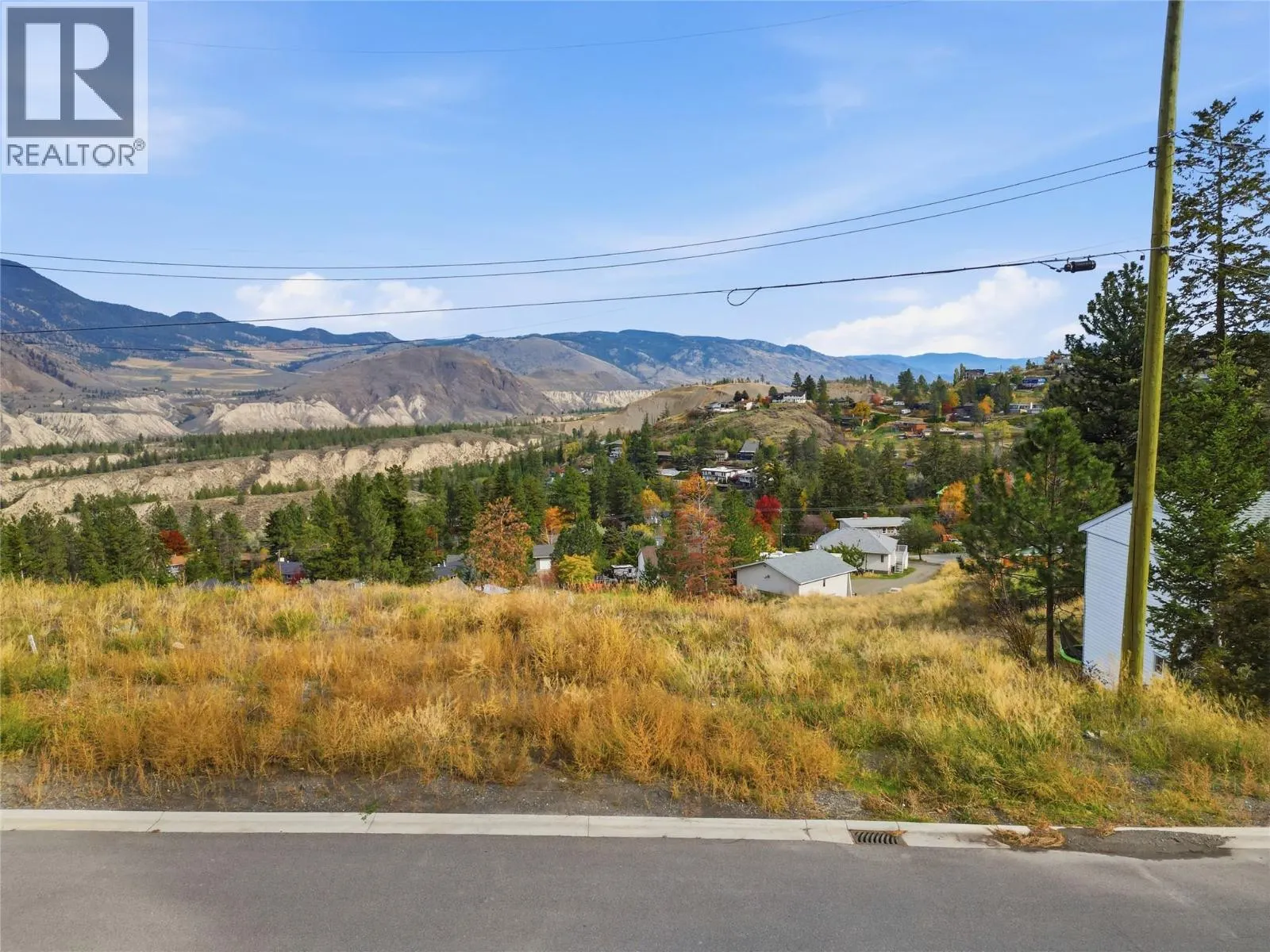 1186 CRESTWOOD Drive