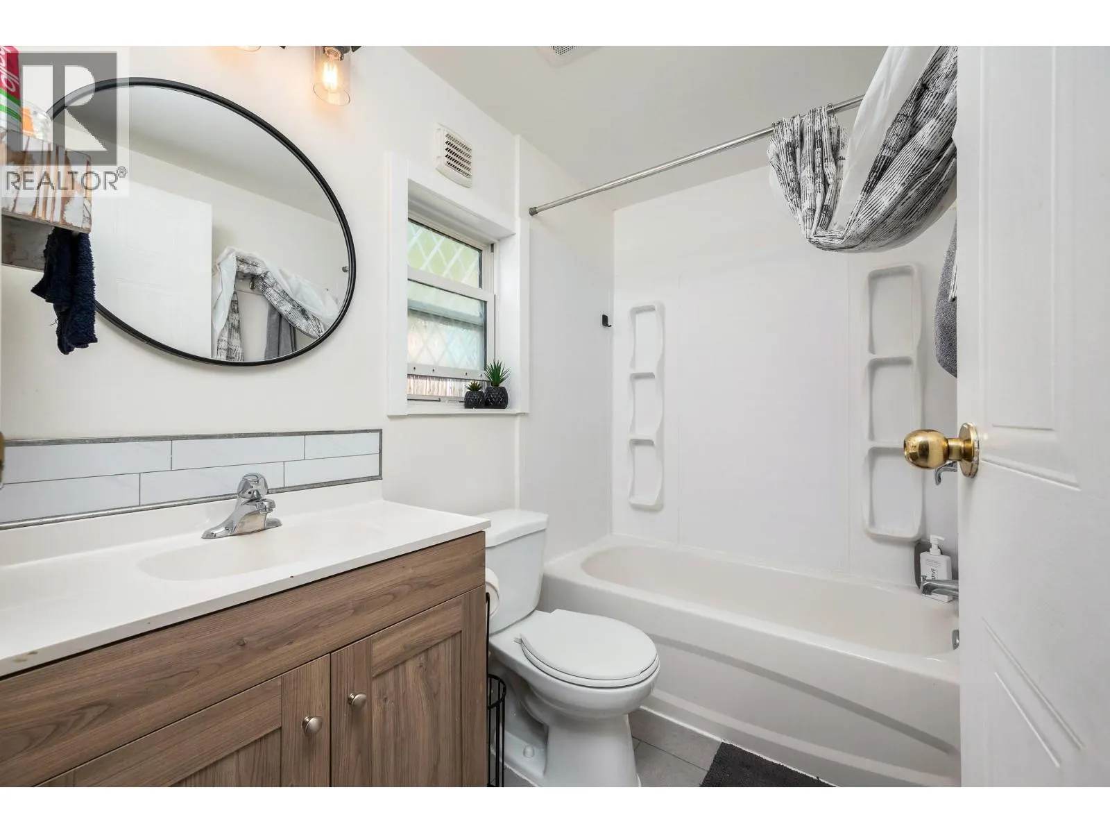 5846 Jen Sherri Place