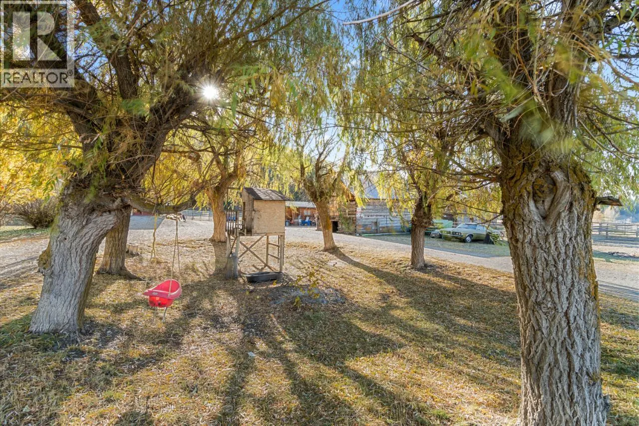 1740 MACAULAY Road