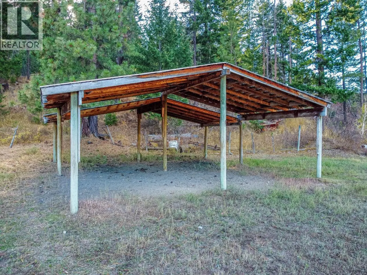 1740 MACAULAY Road